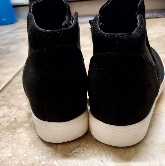 Black suede sneaker shoes new - Picture 6 of 9